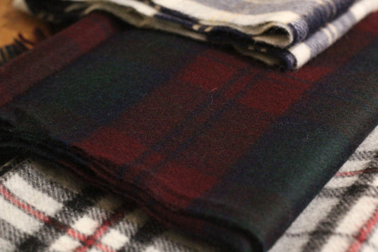 ÉCHARPE TARTAN BORDEAUX ET BLEU